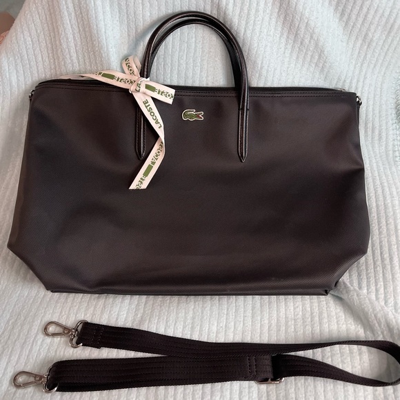 Lacoste bag.  Dimensions : 38cm length , 30cm height, 16cm width - Picture 1 of 3